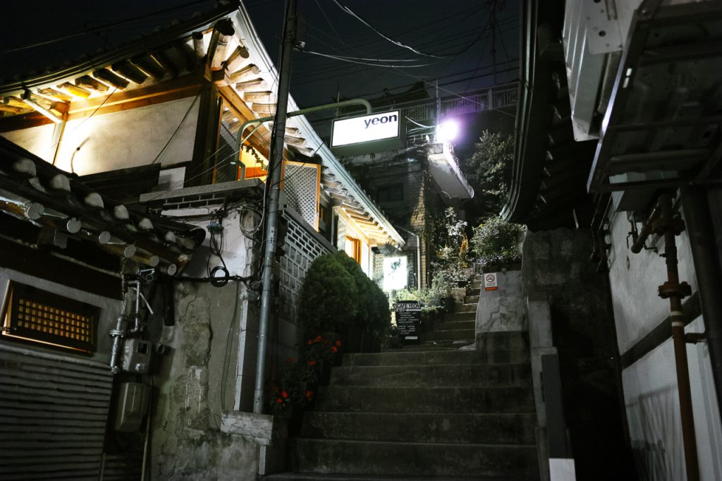   SIGMA dp1 Quattro   f/2.8 1/13sec ISO-800 19mm Auto