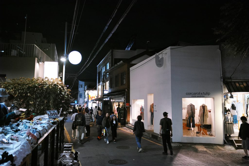  SIGMA dp1 Quattro   f/2.8 1/25sec ISO-800 19mm Auto